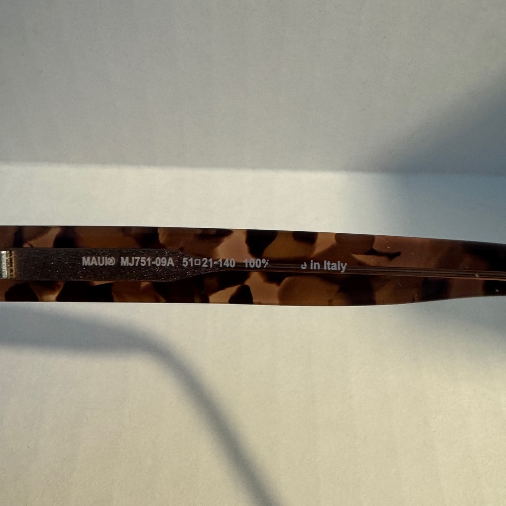 Maui Jim tortoise sunglasses - Picture 5 of 6